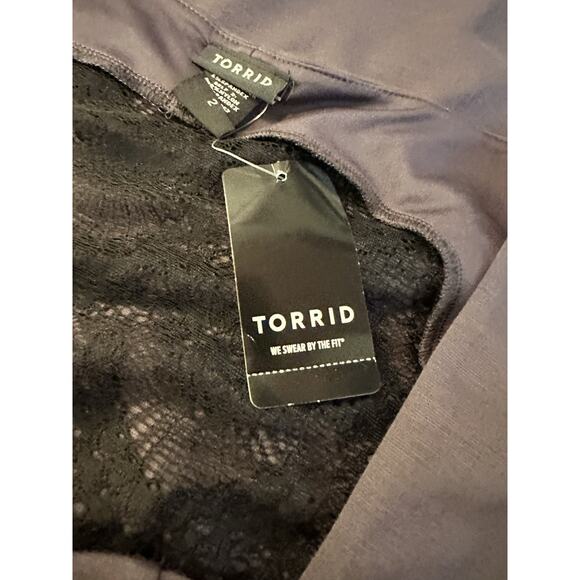 Torrid Plus Sweetheart Neckline Sleeveless Zipper/Lace Tunic Grey Sz 2 (18/20) - Picture 11 of 11